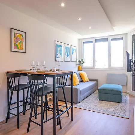 Chamois Blanc Rosières- Bright 1 Bed With Amazing Views